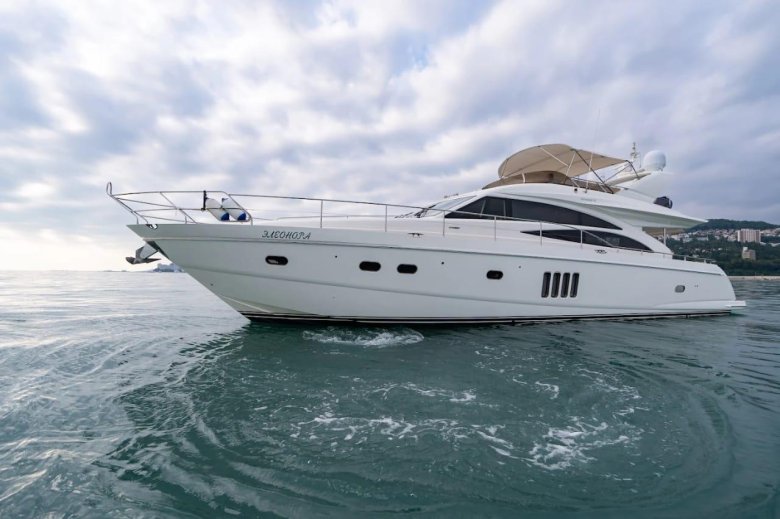 Яхта в сочи