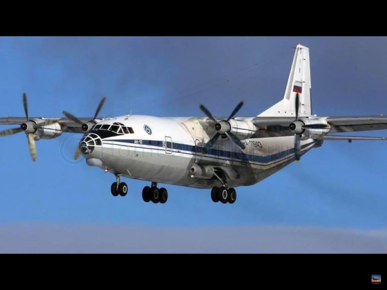 Ан 12 грузовой самолет
