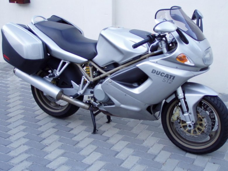 Ducati st series