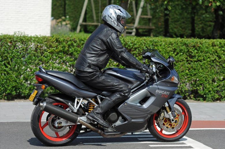 Мотоцикл ducati