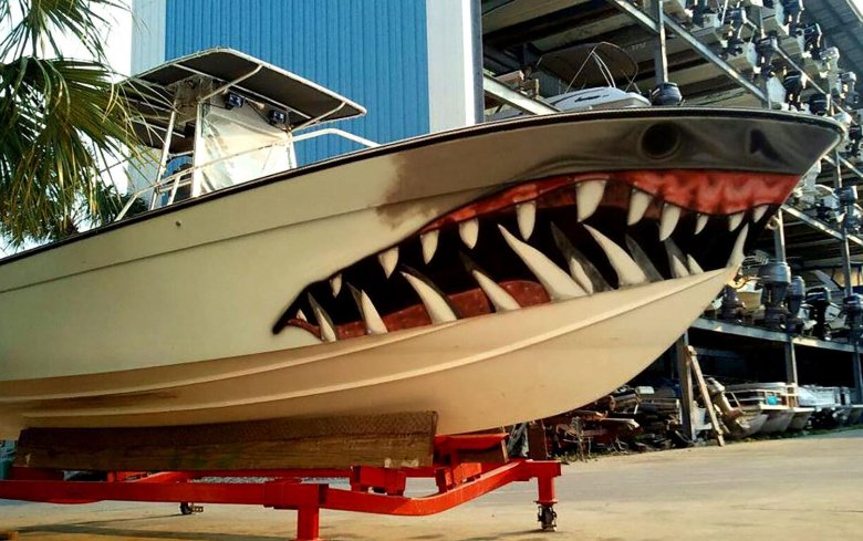 Лодка акула