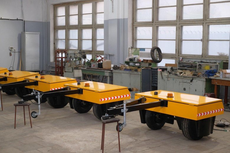 Аэродромная тормозная тележка атт-2