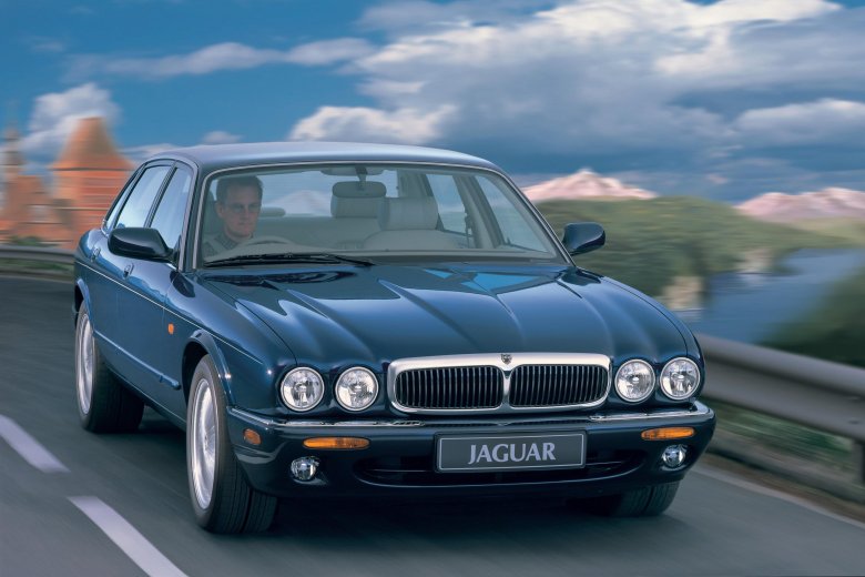 Jaguar xj x 300