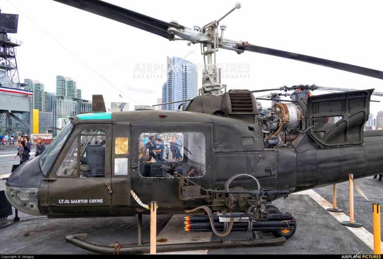 Вертолёт uh-1 \ ирокез\