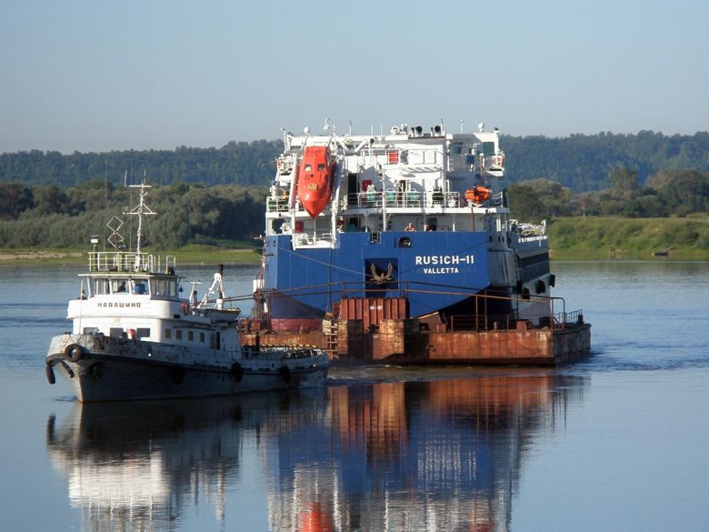 Теплоход русич 11