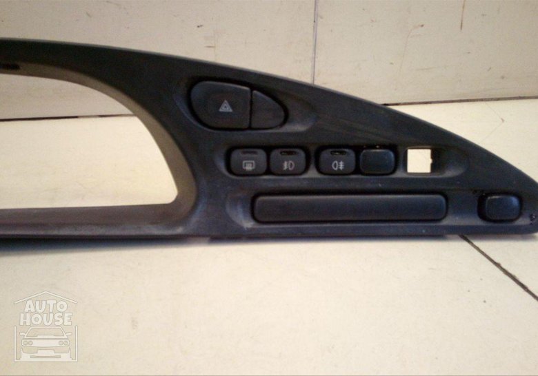 Накладка консоли панели приборов нива шевроле