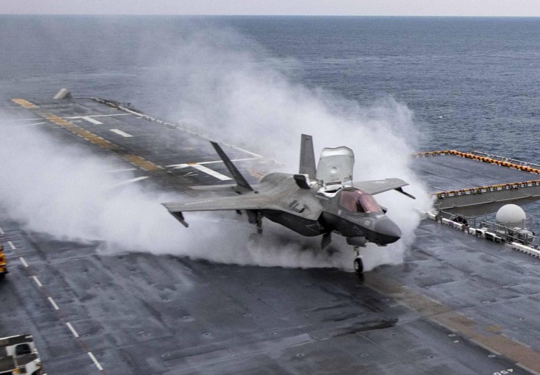 F-35b вертикальный взлёт