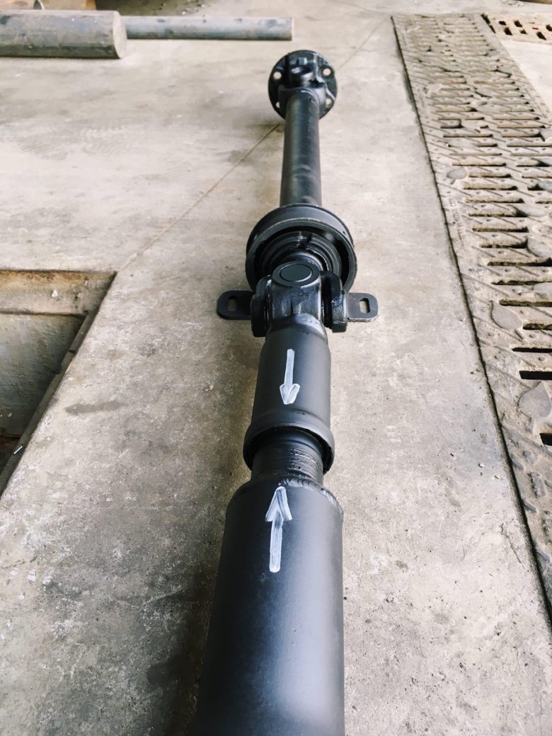 Карданный вал в машине