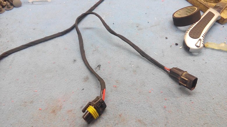 Разъем фары авео т250