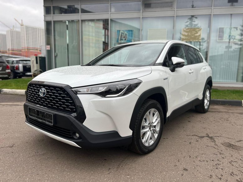 Тойота кросс