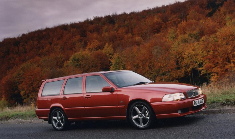 Volvo v70r универсал