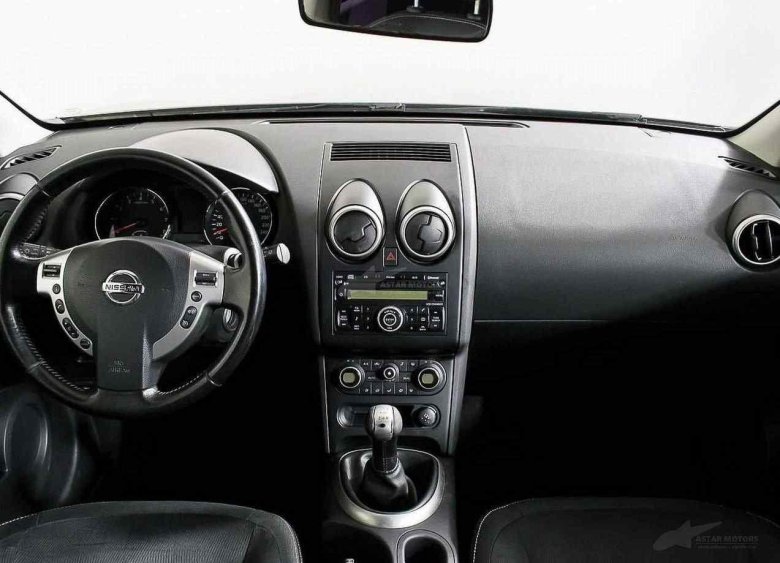Nissan qashqai 2011
