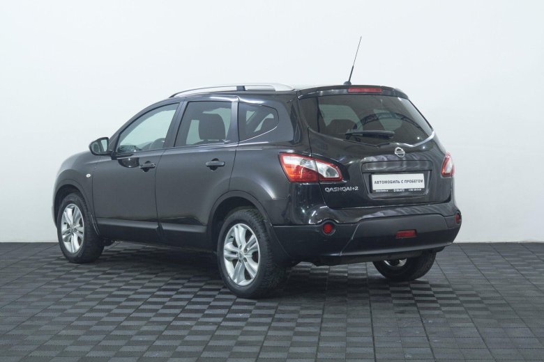 Nissan qashqai +2 2013
