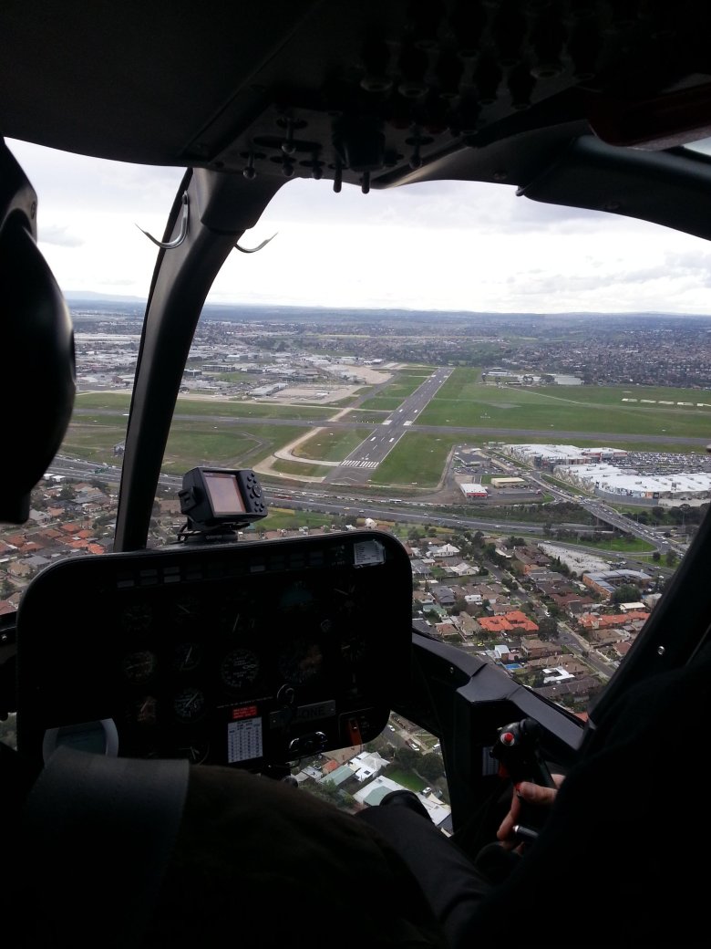 H130 вертолет кабина