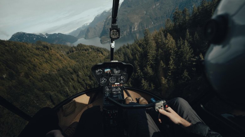 Robinson r44 cockpit