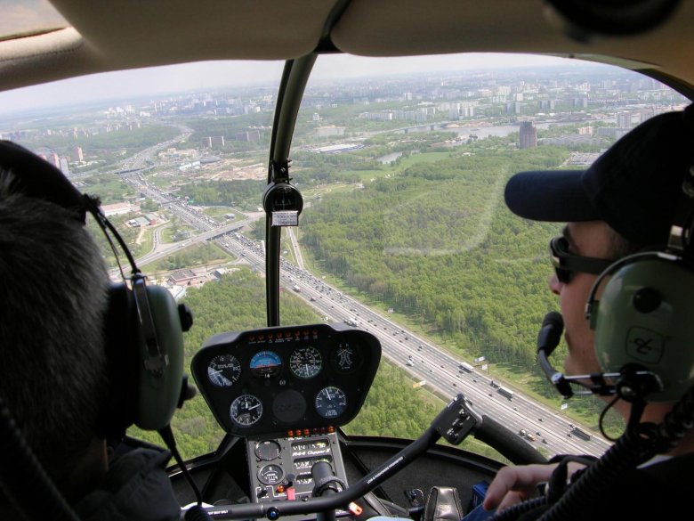Полет на вертолете в москве