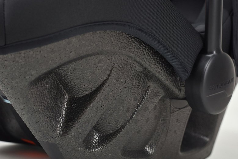 Игровое кресло thunderx 3