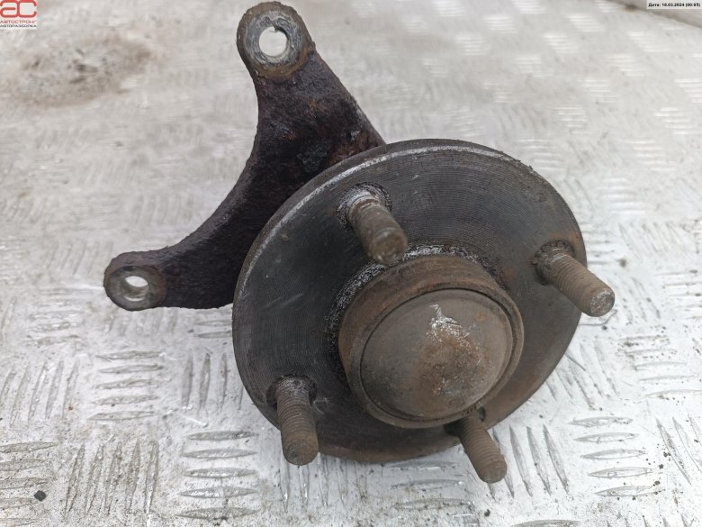 Задняя цапфа форд фокус 1