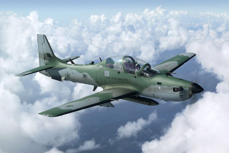 Емв-314 super tucano