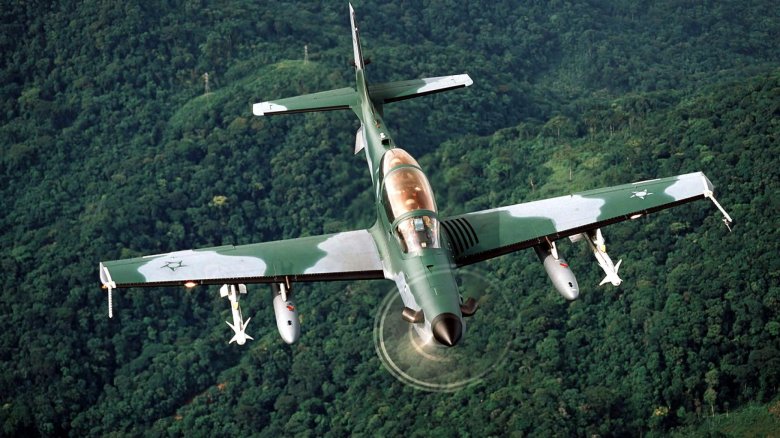 Embraer emb 314 super tucano