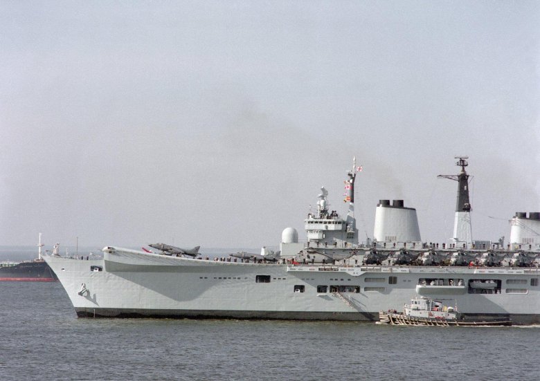 Авианосец инвинсибл