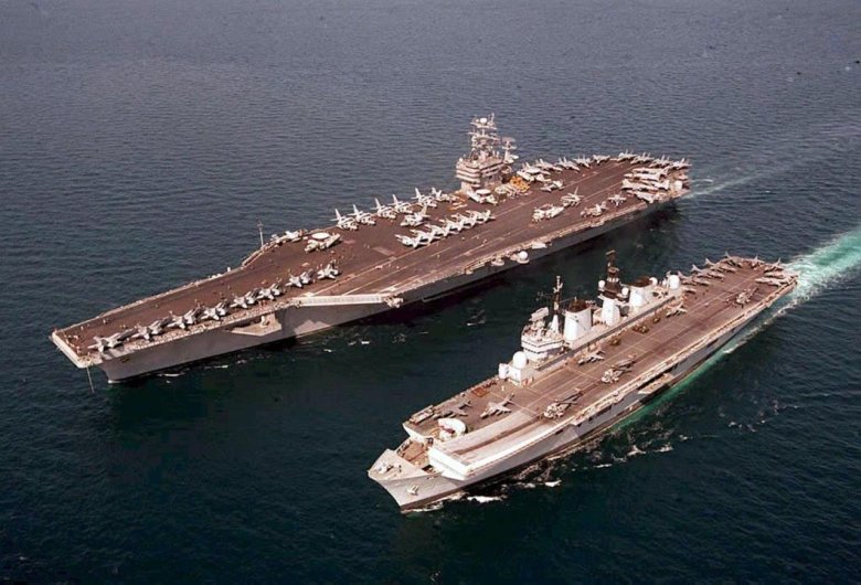 Честер нимиц авианосец