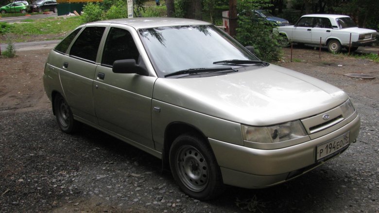 Ваз 2112 хэтчбек серебристый