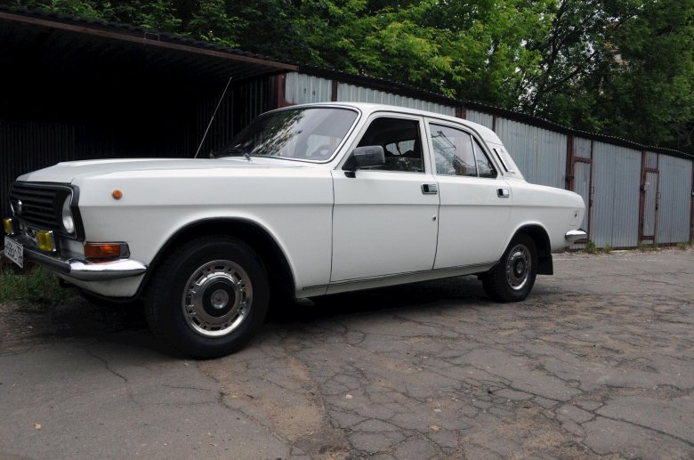 Газ 2410 люкс