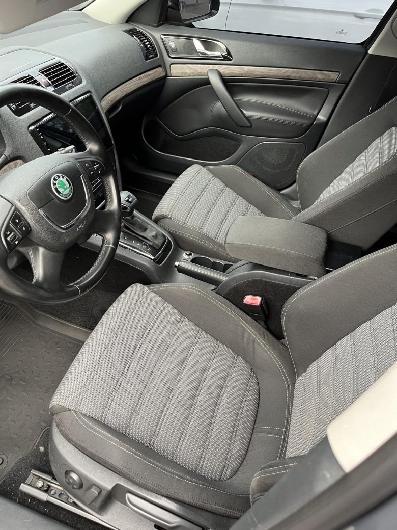 Салон шкода октавия