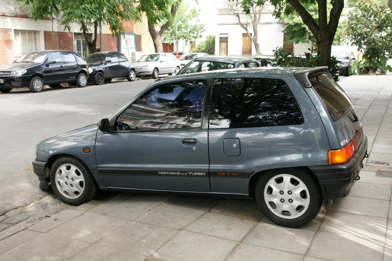Daihatsu charade gtti