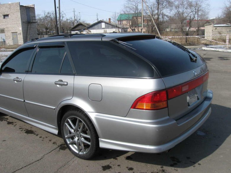 Honda accord wagon 2000