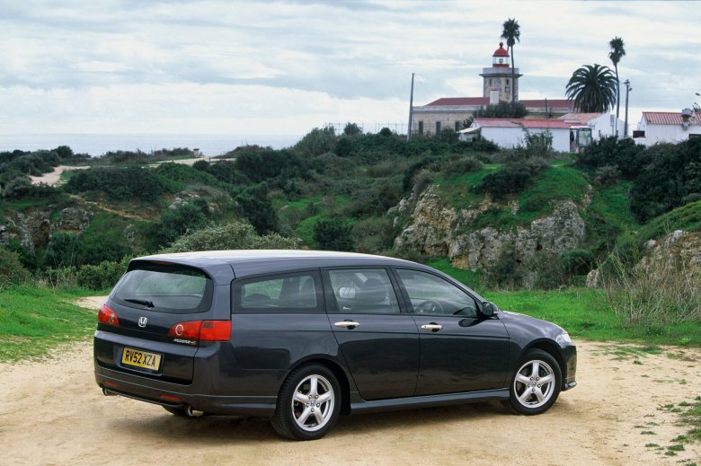 Honda accord универсал