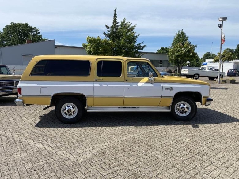 Chevrolet suburban 1985