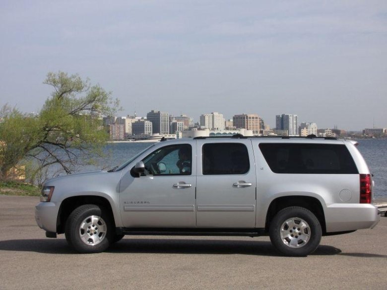 Chevrolet suburban gmt900