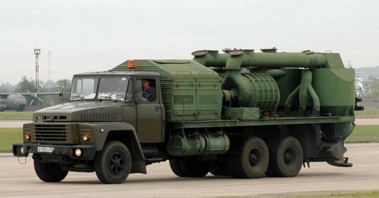 Вакуумная аэродромно-уборочная машина в-63 на базе краз
