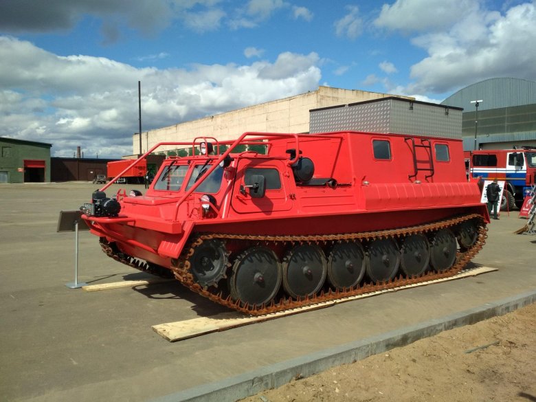 Гусеничный снегоболотоход газ 34039