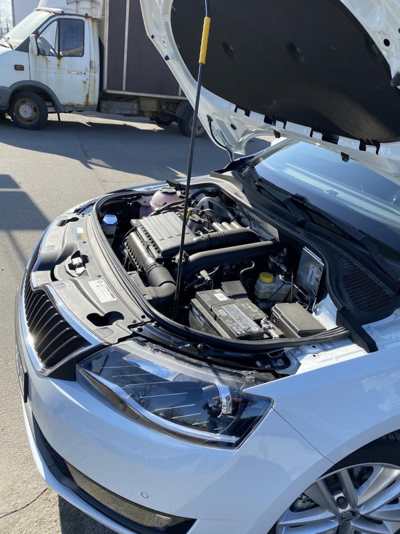 Шкода рапид 1.6 90 л.с