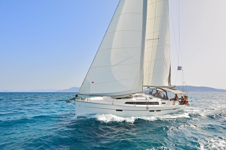 Парусная яхта bavaria 46