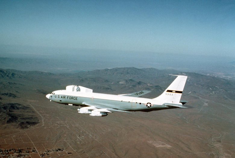 Самолет е-8с джистарс