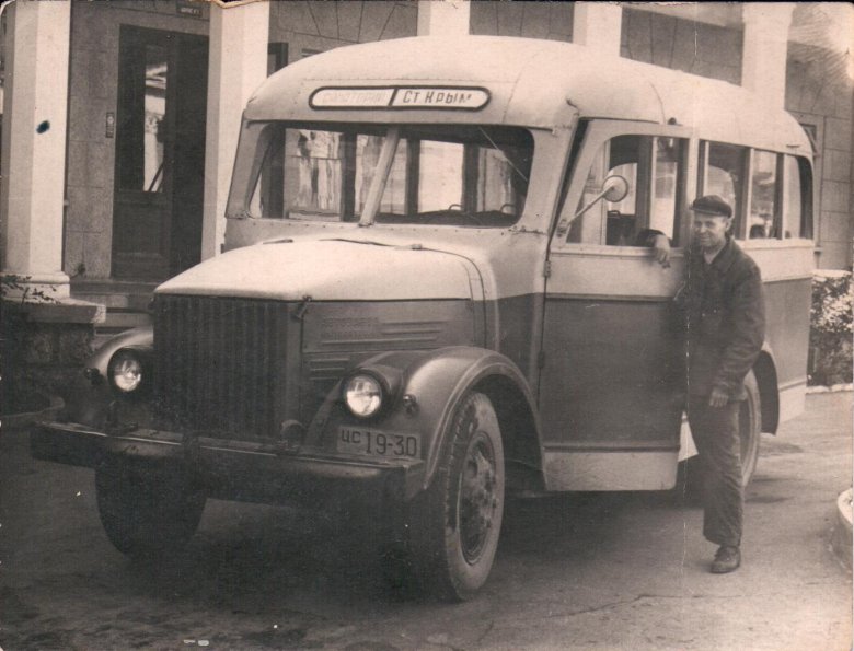 Старый автобус газ