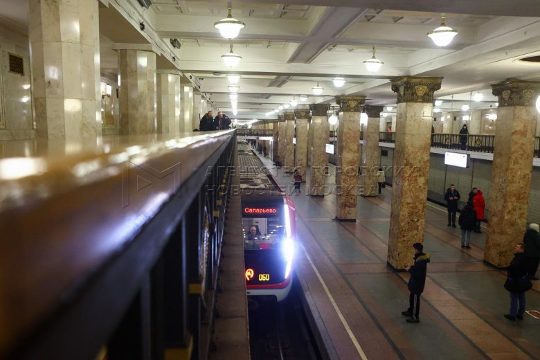 Станция комсомольская сокольнической линии