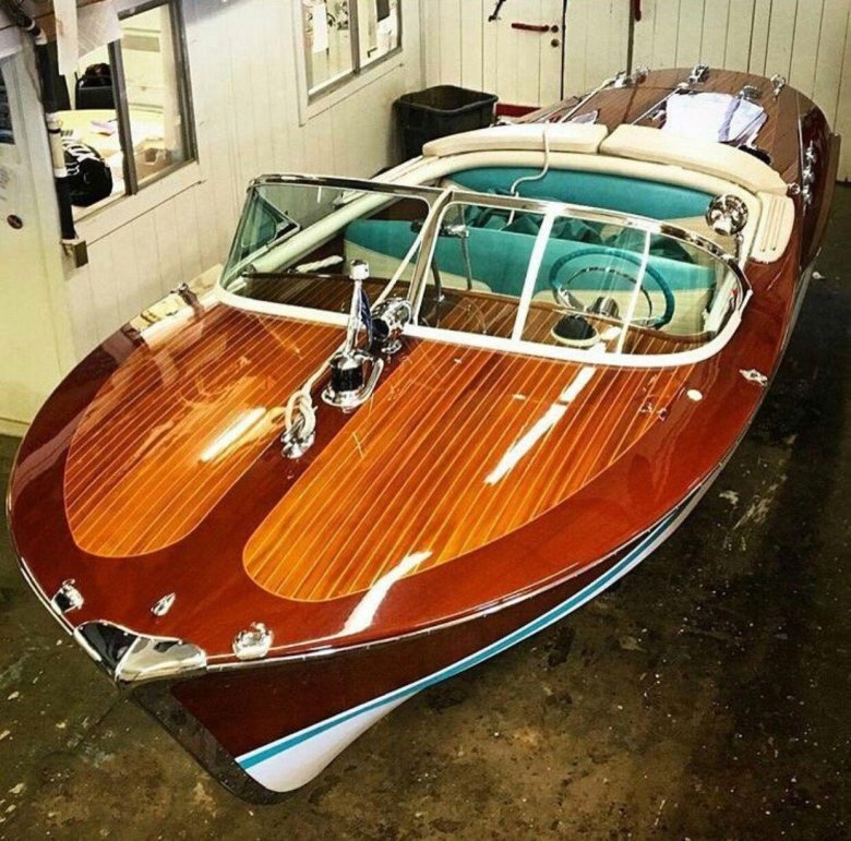 Итальянский катер рива