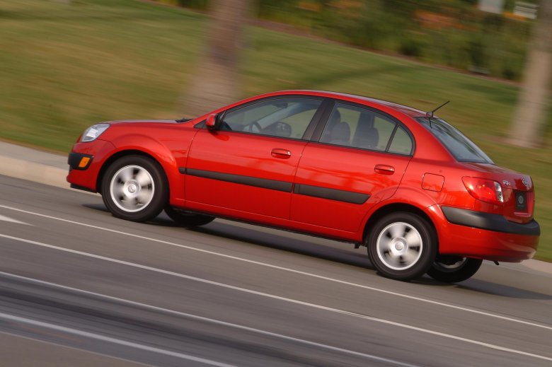 Kia rio 2006 седан
