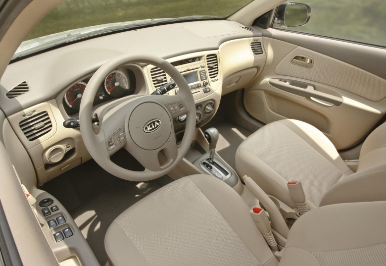 Kia rio 2010 interior