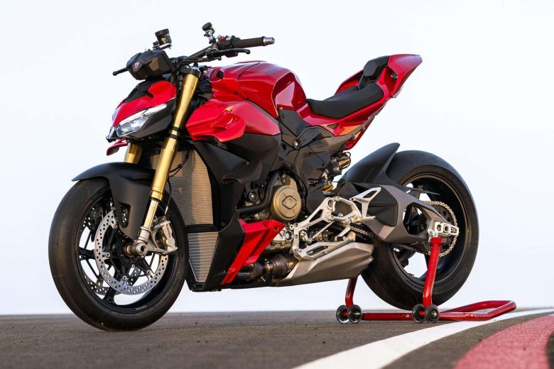 Ducati streetfighter v 4