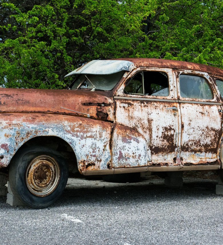 Ржавая машина