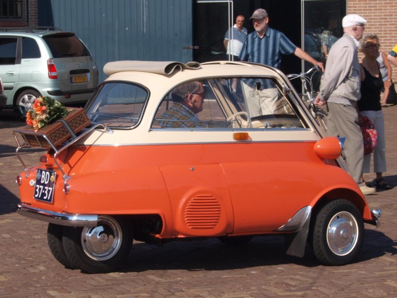 Bmw isetta 700