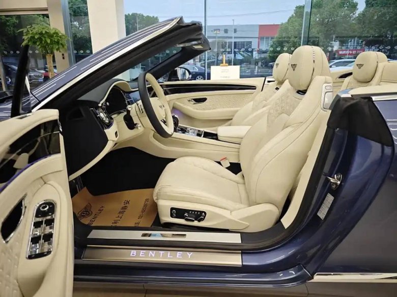 Bentley continental gt 2022 interior
