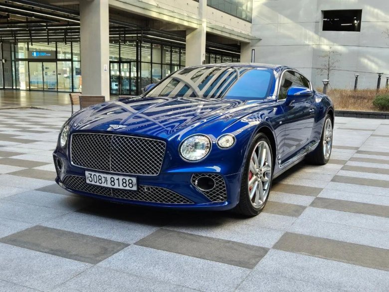 Машина bentley continental gt