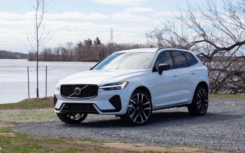 Вольво хс 60 2024